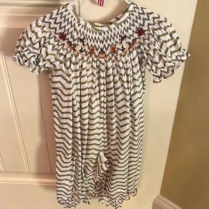 Fall/squirrel acorn romper never worn